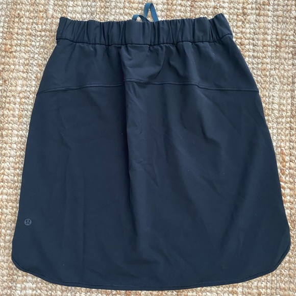 Lululemon Black Skirt size 8 - Picture 2 of 4
